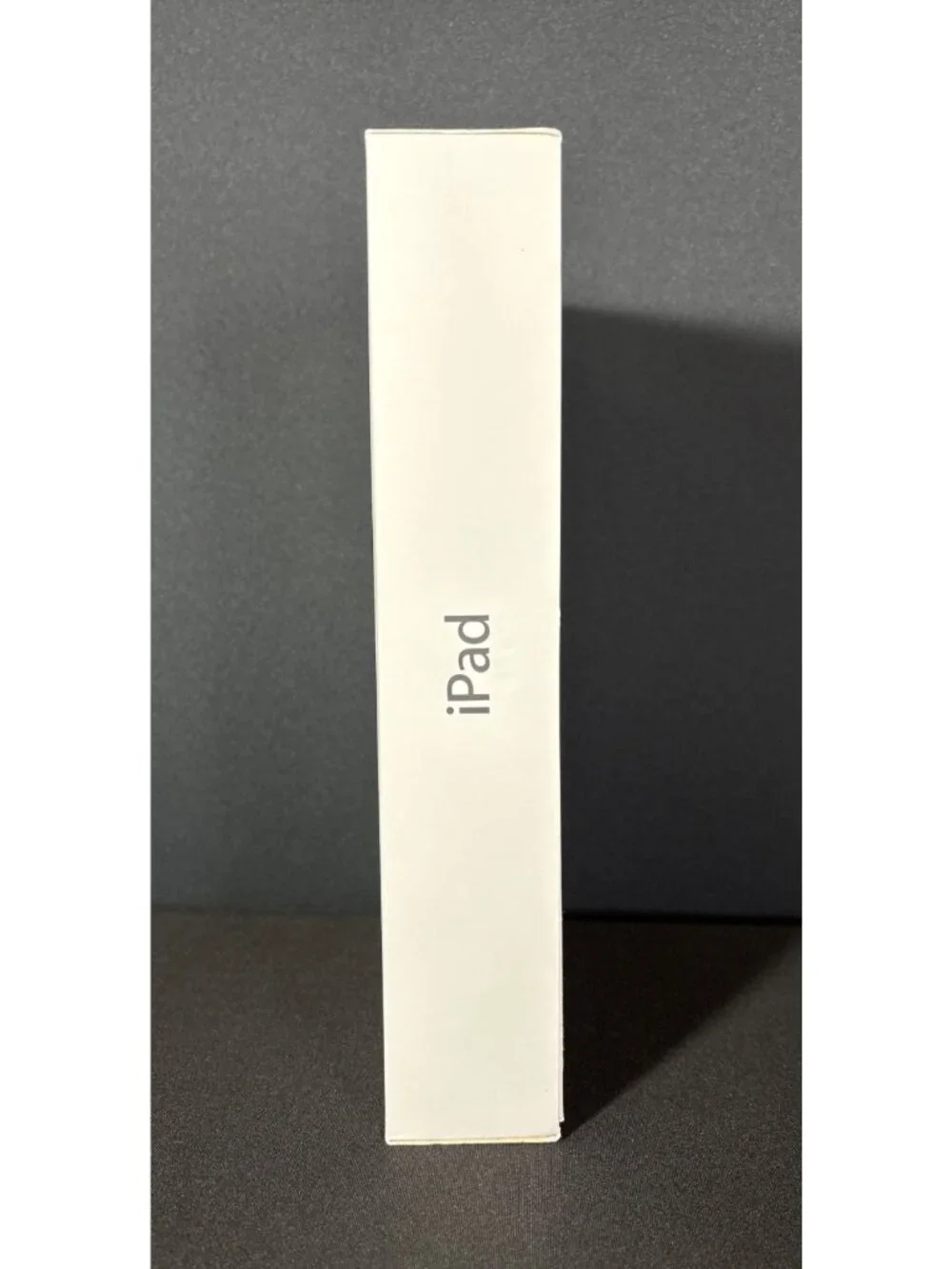 Apple iPad Wi-Fi + Cellular 3G 16GB Model A1460 ME195LL/A EMPTY BOX ONLY